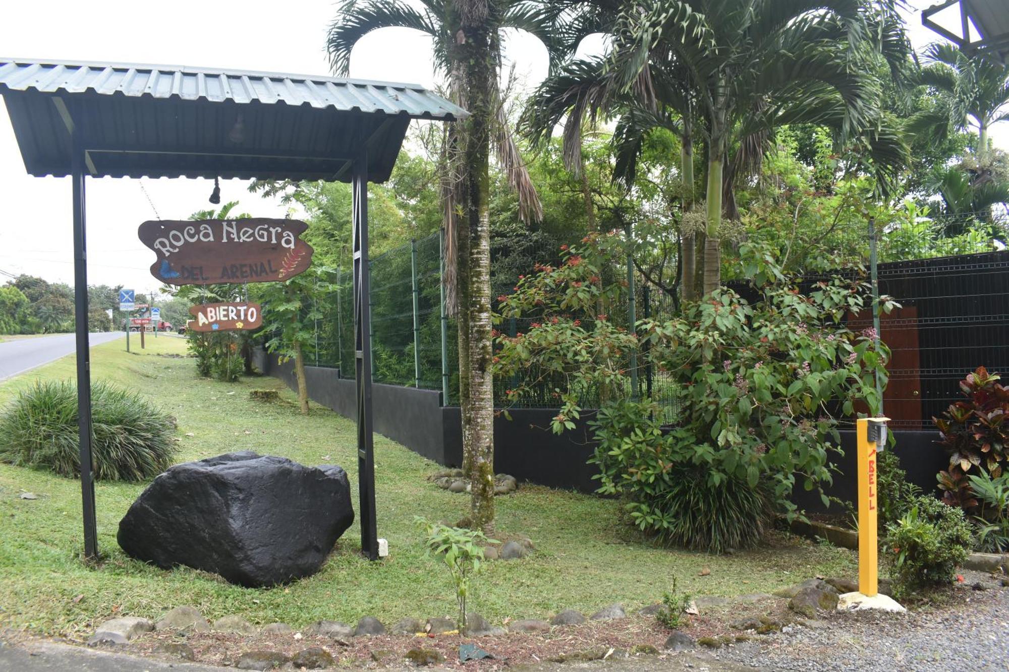 Hotel Roca Negra Del Arenal La Fortuna Екстер'єр фото