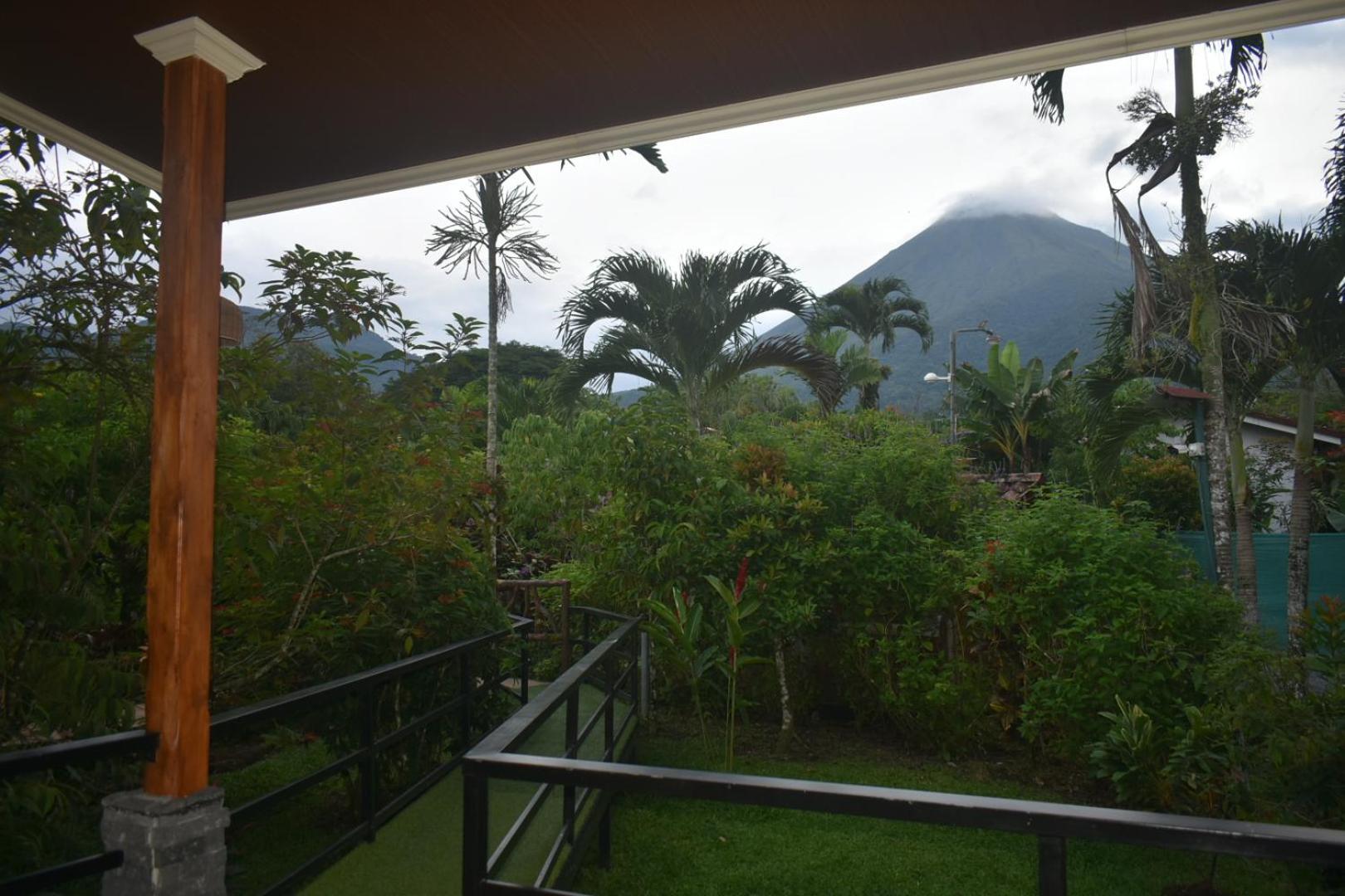 Hotel Roca Negra Del Arenal La Fortuna Екстер'єр фото