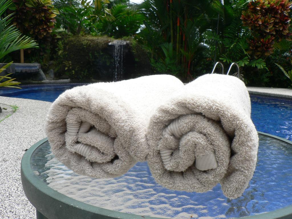 Hotel Roca Negra Del Arenal La Fortuna Екстер'єр фото